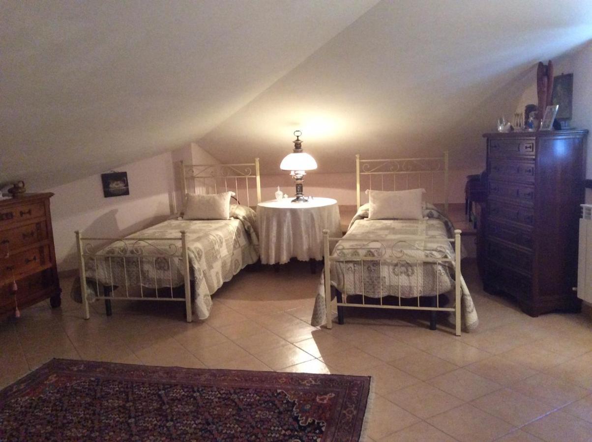 B&B Mikigio Mondavio Екстер'єр фото